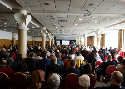 Teltházas konferencia az izraeli-palesztin kapcsolatokról